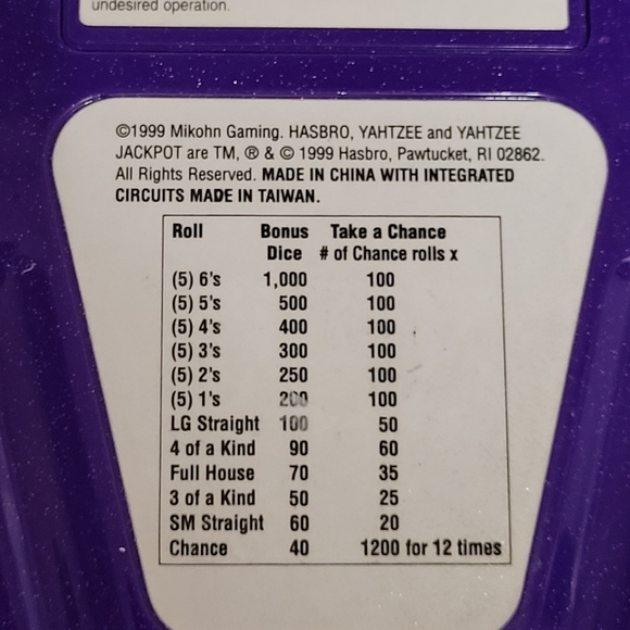 Hasbro YAHTZEE JACKPOT SLOTS Electronic Handheld Casino Slot Game 1999 Vintage - Picture 4 of 4